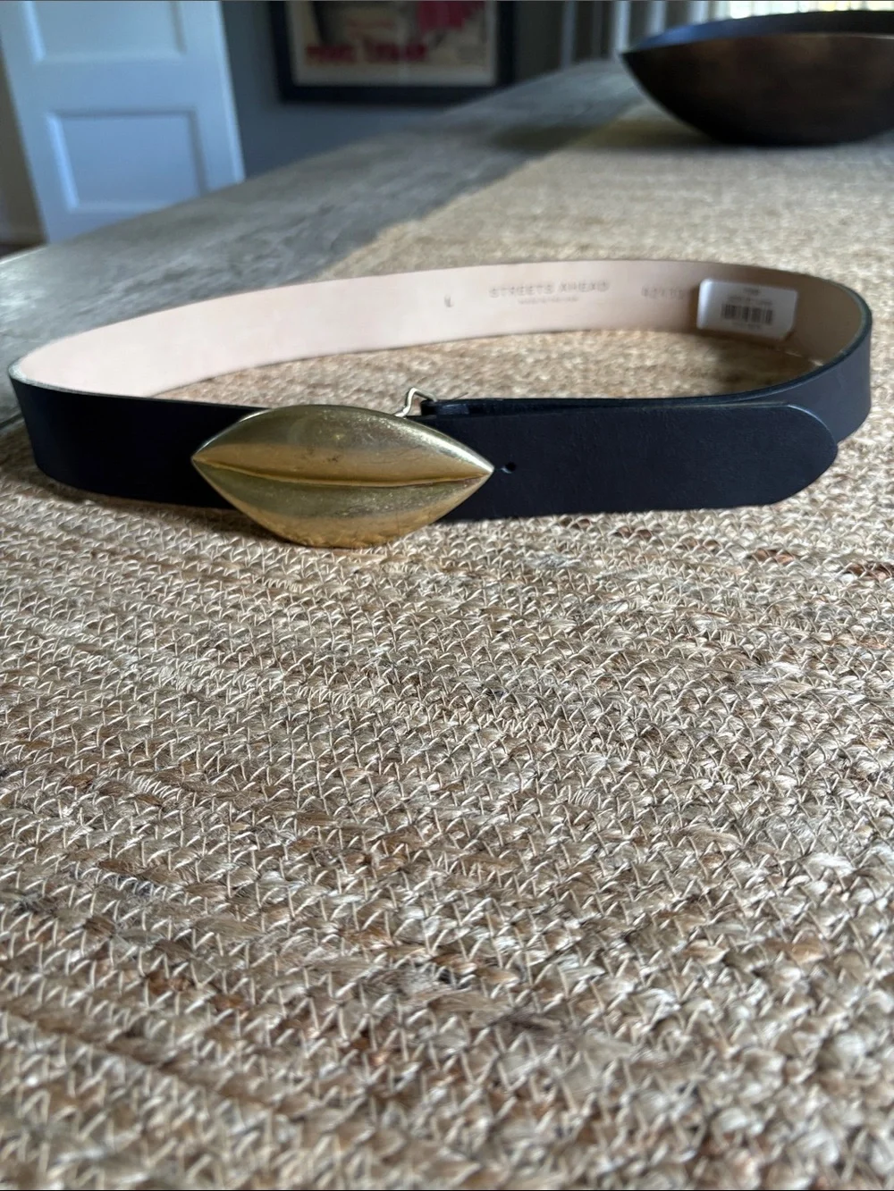 Streets Ahead Black Leather Belt with Gold Sculpted Lip Buckle